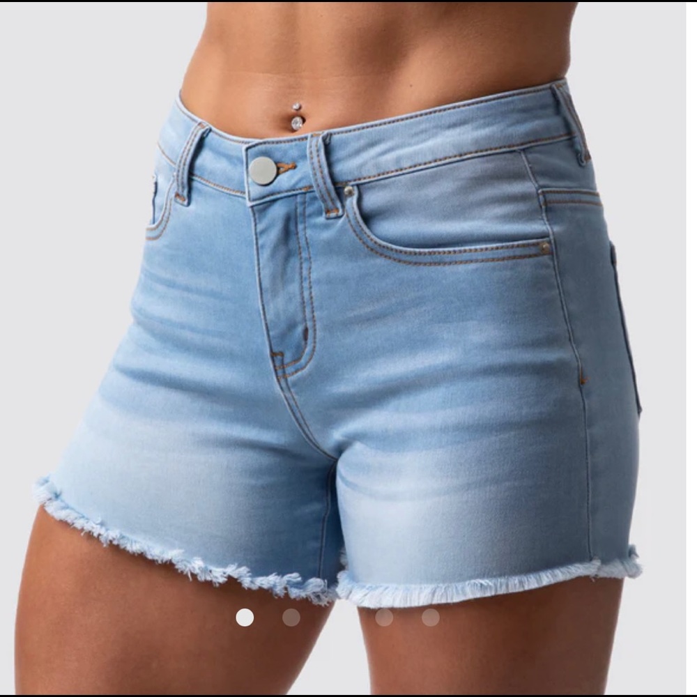 FLEX STRETCHY JEAN SHORTS by BP